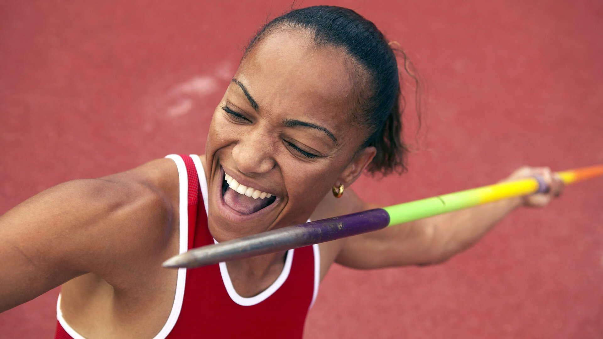 红色飓风席卷阿尔卑斯，法拉利在瑞士大奖赛的佛罗伦萨式战术绞杀