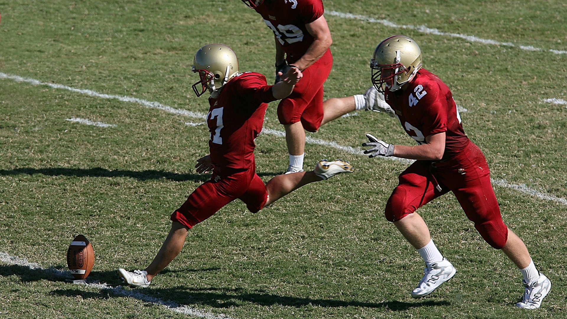 开云APP-荷风扫埃尘，巴雷拉一锤定音，橙衣军团踢出窒息节奏