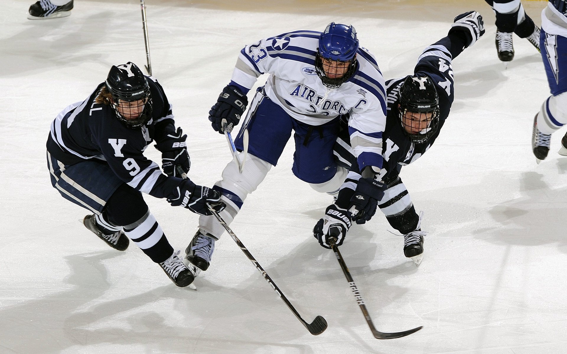 当季后赛的号角吹响，AC米兰却在绿茵场粉碎了阿根廷的梦